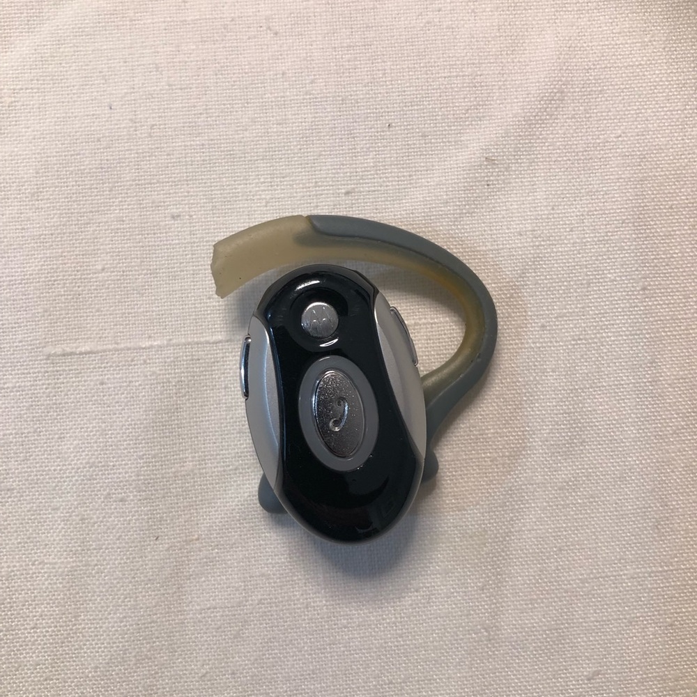 Blue Tooth Wireless Headset - Picture 3 of 6